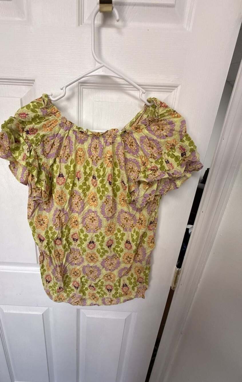 Rose + Olive Women's Floral Short Sleeve Blouse Top Green Purple Size M - Picture 2 of 4